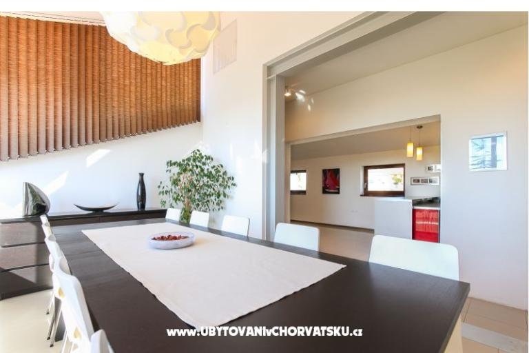 Comtemporary Apartment – photo 12