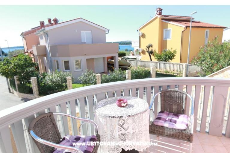 Apartments Sara – photo 8