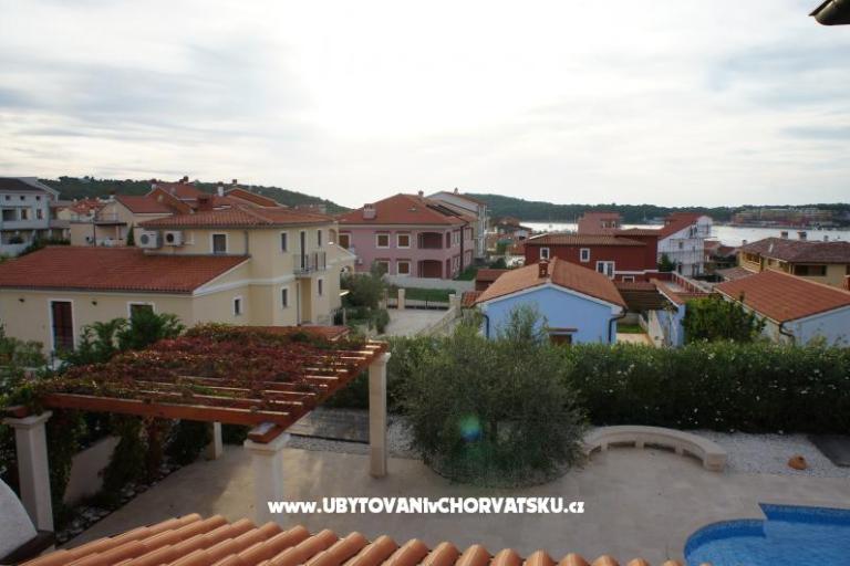 Apartments with pool Volme – photo 13