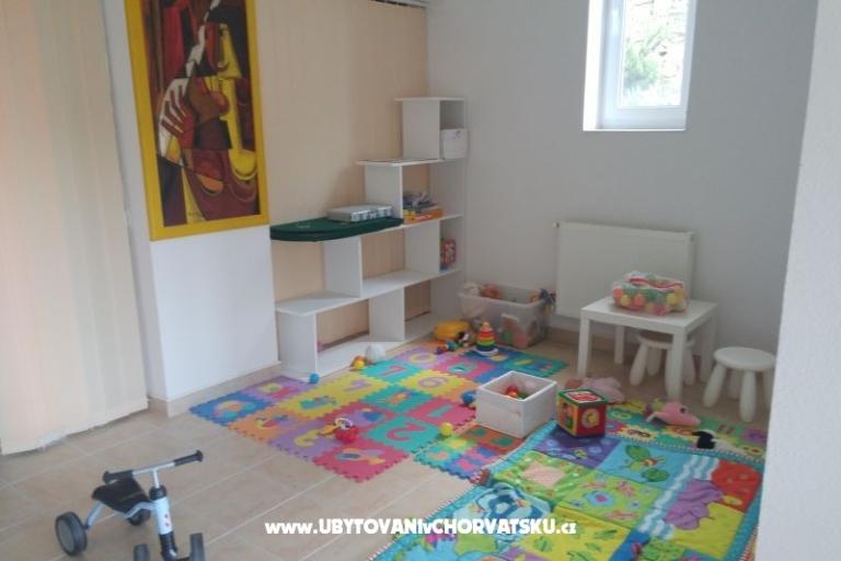 Villa Luka - jacuzzi, pool, sauna – photo 16