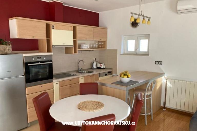 Apartments Julija – photo 17