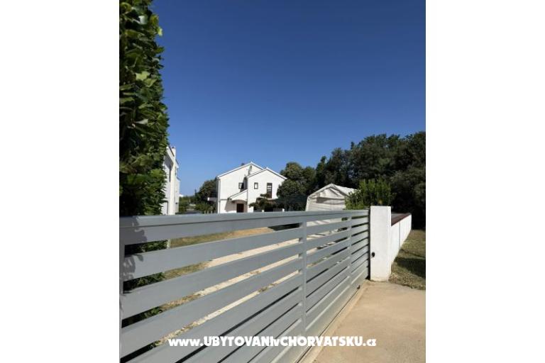 Apartment Irena – photo 2