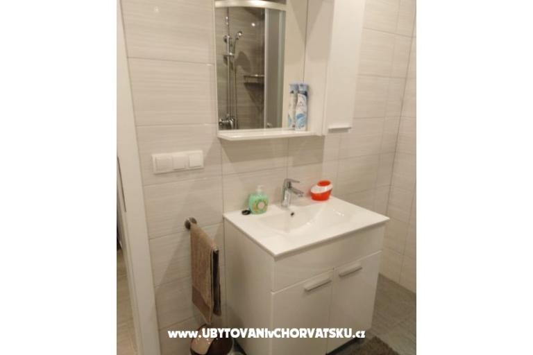 Apartments Jadranka Vrsi Mulo – photo 18