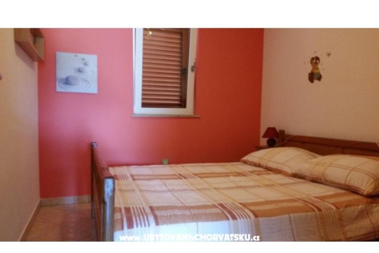 Apartments Jurkin Nin – photo 4