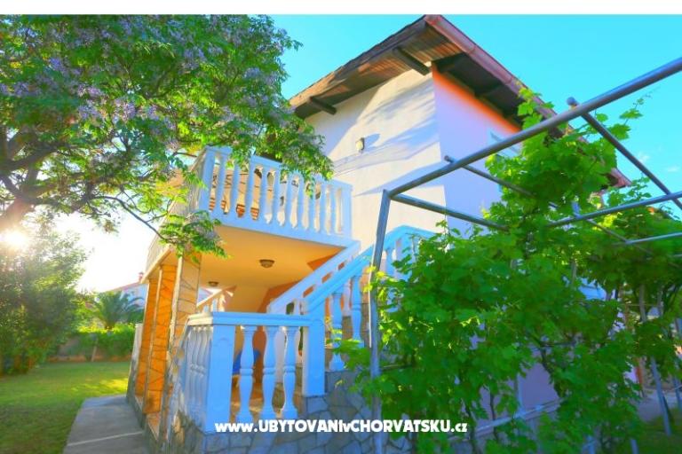 Melia Nin – photo 2