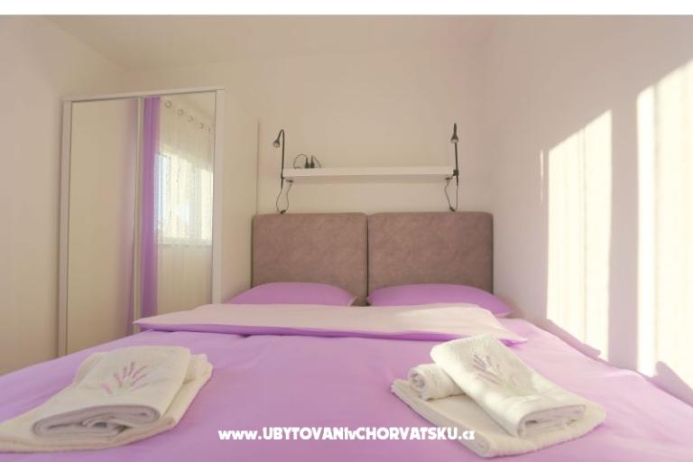 Melia Nin – photo 21