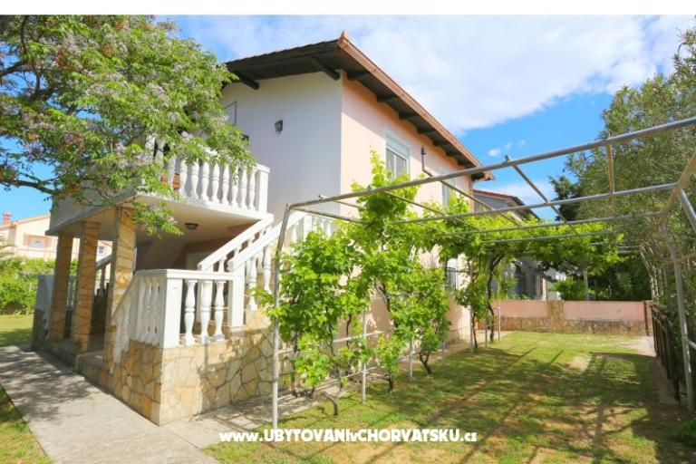 Melia Nin – photo 3