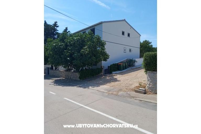 Zlatko apartmani Nin Vrsi Mulo – photo 13