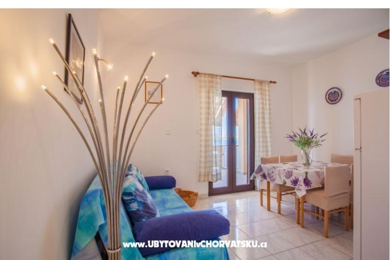 Apartments Komešić – photo 11