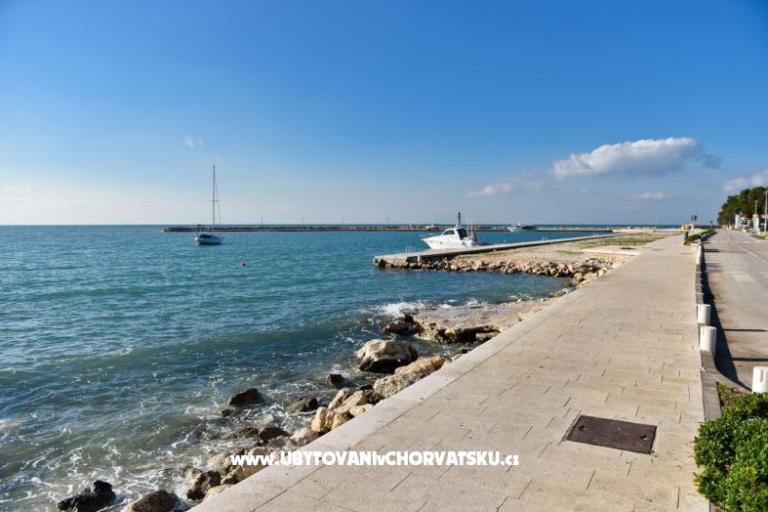 Apartments Slavica Novalja – photo 2