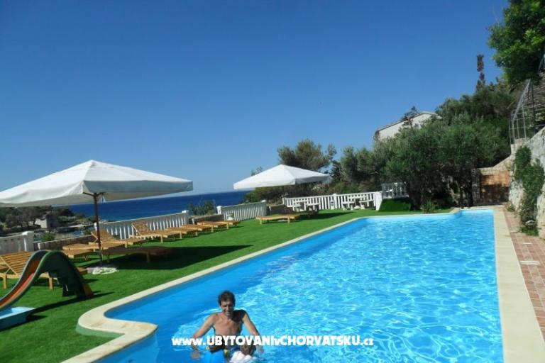 Macadams apartmani i restoran – photo 2