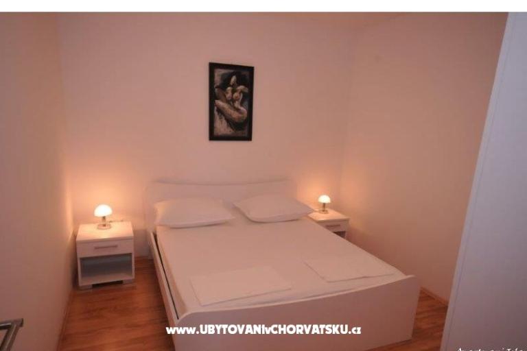 Apartments Jela – photo 16