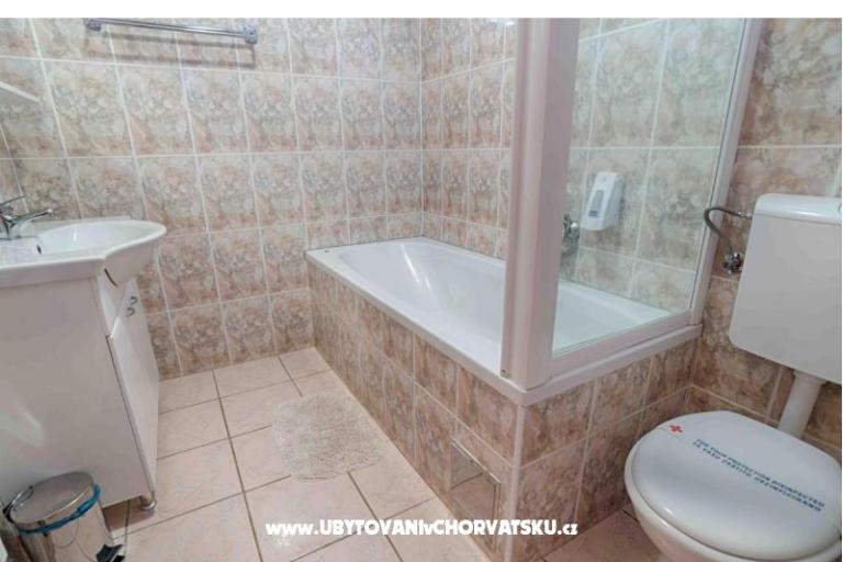 Ariela on the beach – photo 2