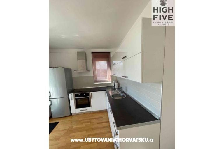 High Five Luxury House Novalja – photo 10