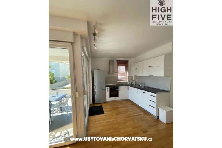 High Five Luxury House Novalja – photo 11