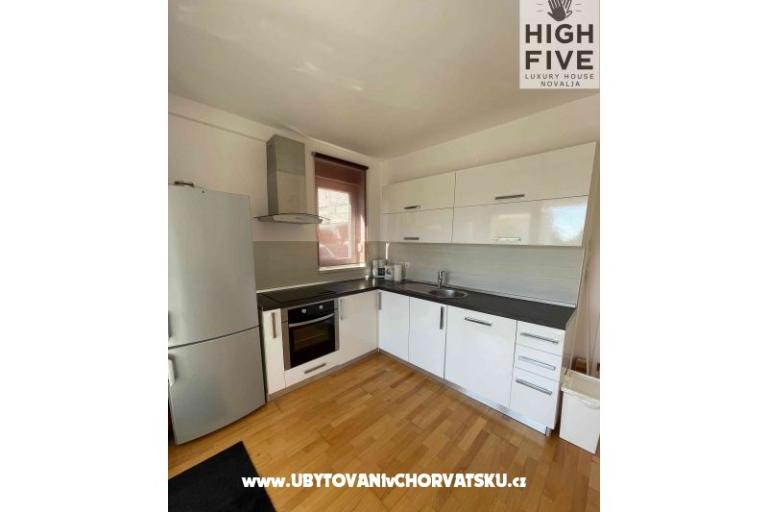 High Five Luxury House Novalja – photo 12