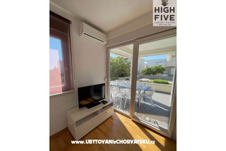 High Five Luxury House Novalja – photo 15
