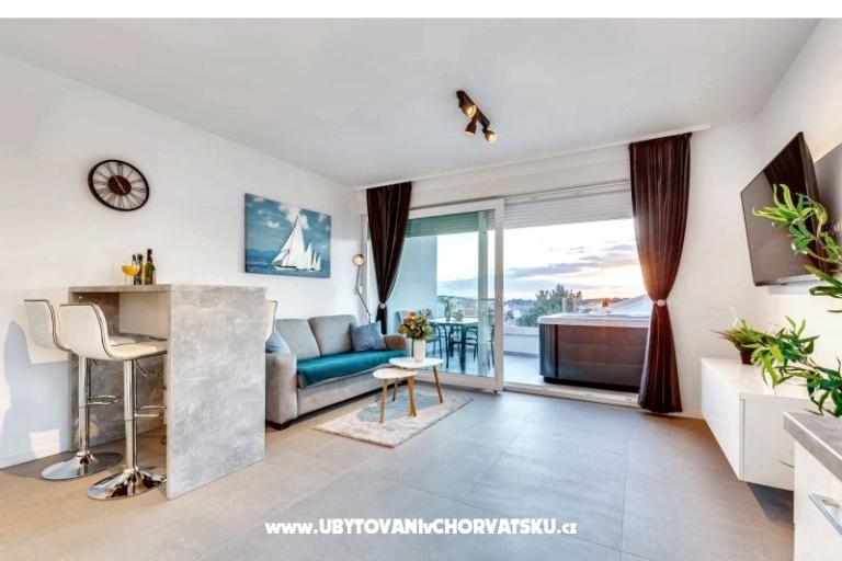 Nautilus Apartments – photo 2