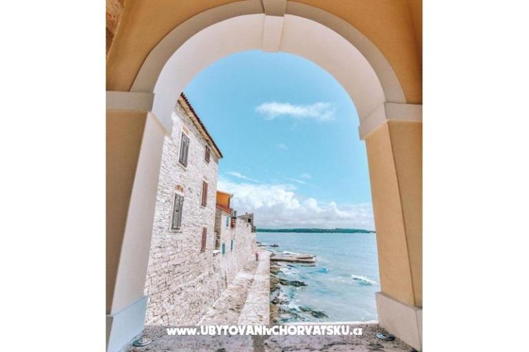 Apartments Tina – photo 12