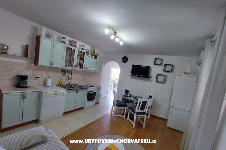 Apartments Pejaković na moru – photo 6