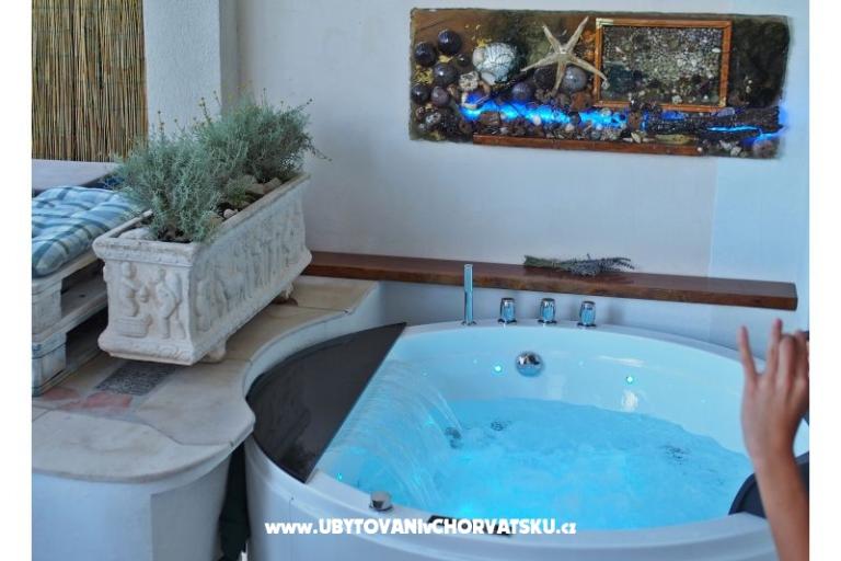 u2 adria – photo 17