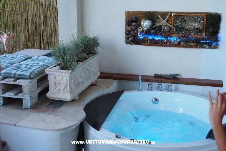 u2 adria – photo 2