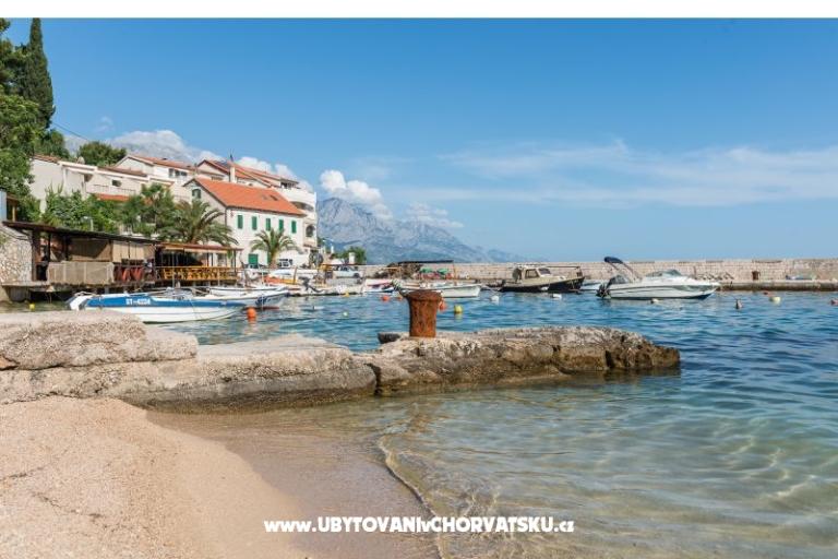 Apartments Darka on the beach – photo 16