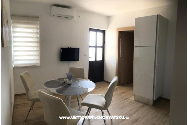 Apartments Gale Omis – photo 6