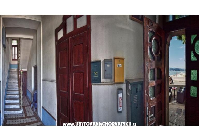 Apartments LOLA – photo 2