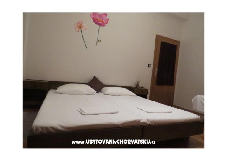 Apartments Nediljko – photo 14