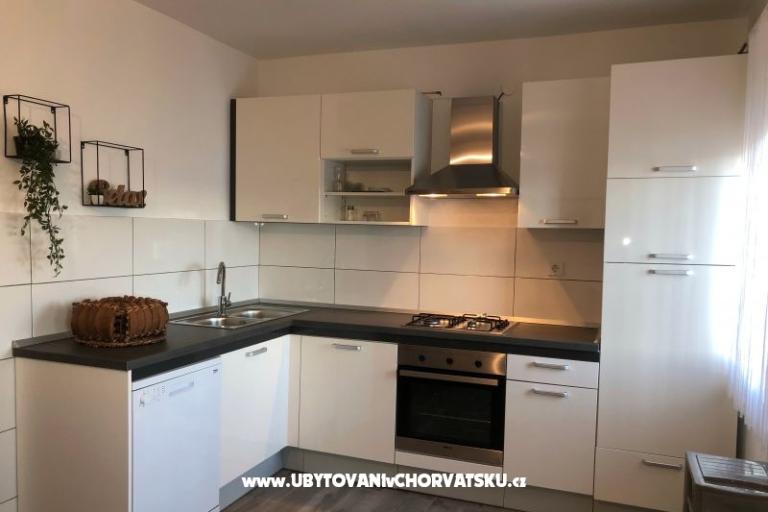 Apartments Nejašmić – photo 7