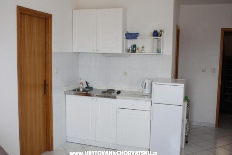 Apartments Camić – photo 11