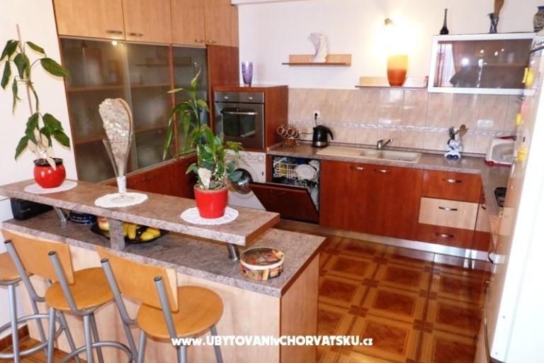 Apartments Vukasović – photo 9