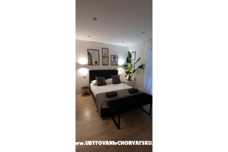 Apartments Mladen Duće – photo 18