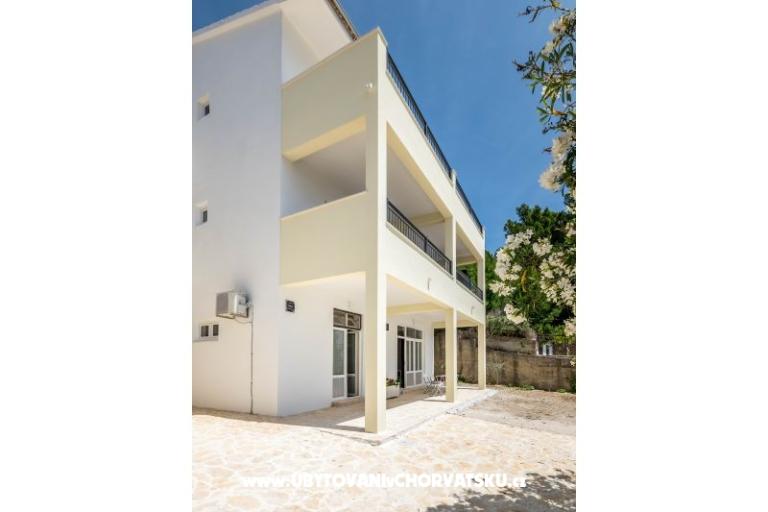Apartments Mara – photo 4