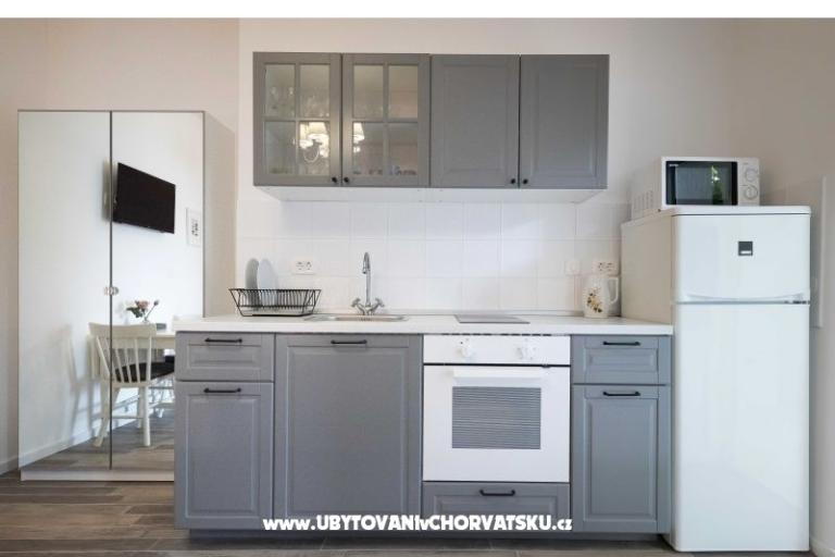 Bougainvillea beach house apartmani – photo 11