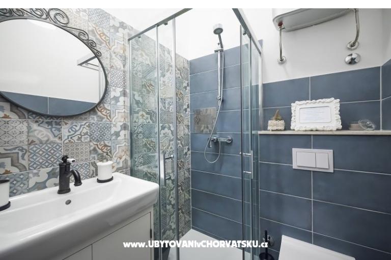 Bougainvillea beach house apartmani – photo 7