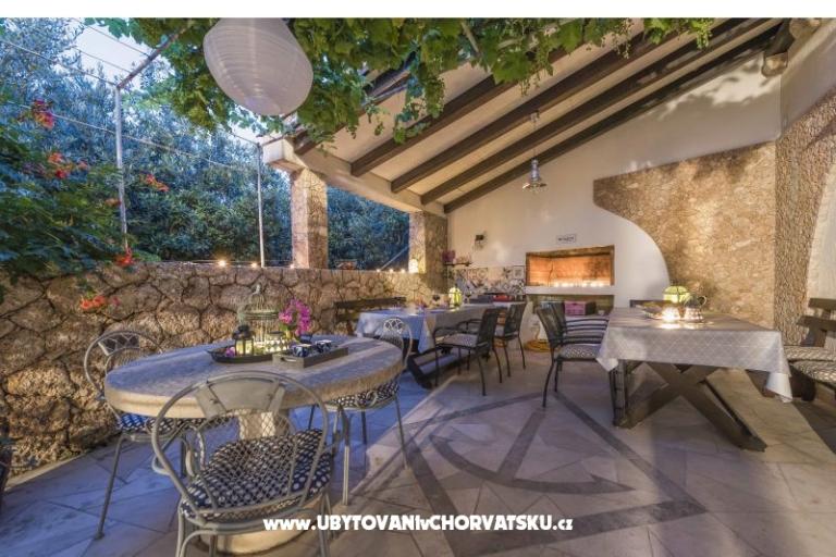 Bougainvillea beach house apartmani – photo 9