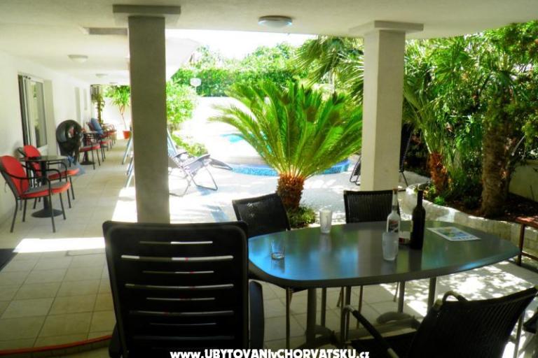 Dizma Wellness Apartments – photo 17