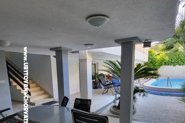 Dizma Wellness Apartments – photo 18