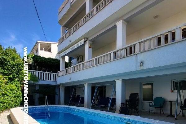 Dizma Wellness Apartments – photo 23