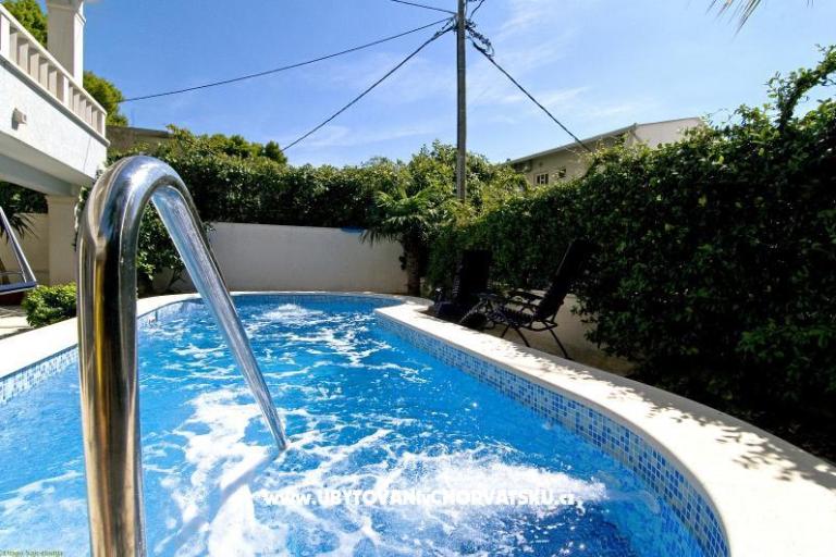 Dizma Wellness Apartments – photo 7