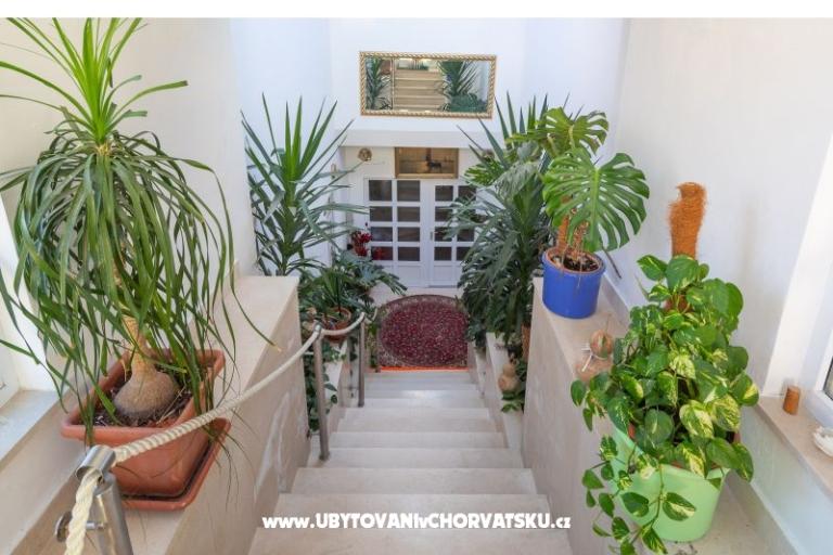 Family Rooms &amp; Apartments Omis – photo 10