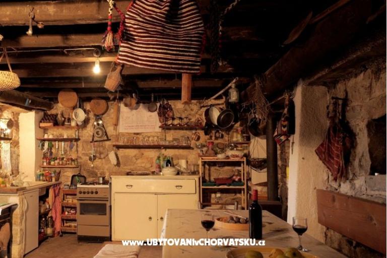 Stone house – photo 13