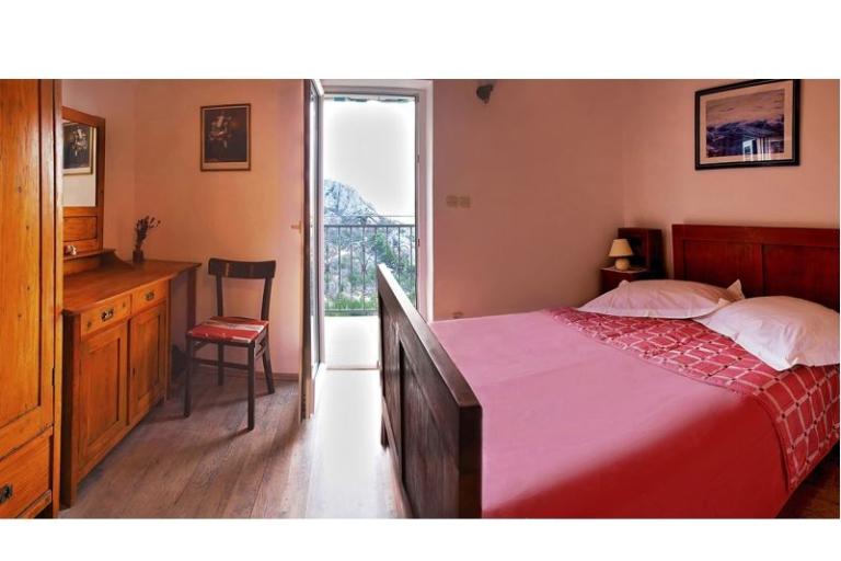 Stone house – photo 8