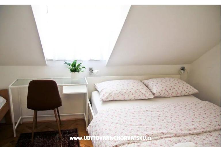 Main Square Apartment – photo 11