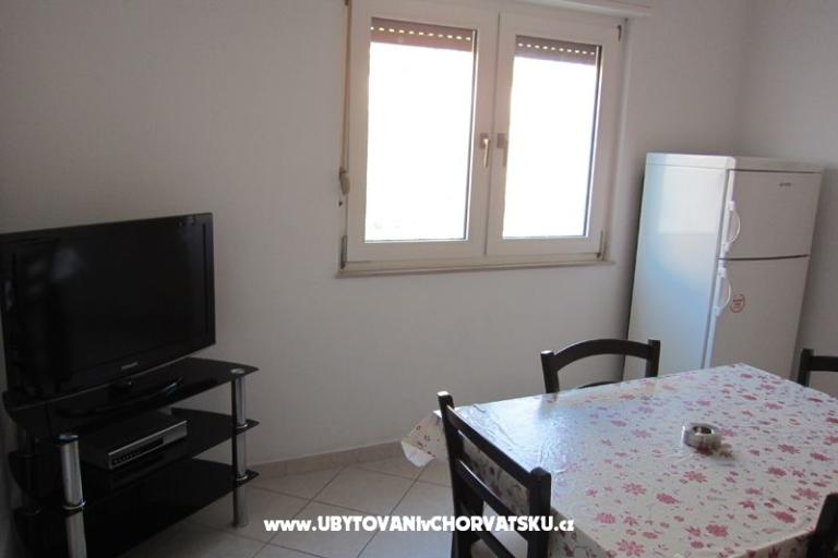 Apartments Mirna – photo 13