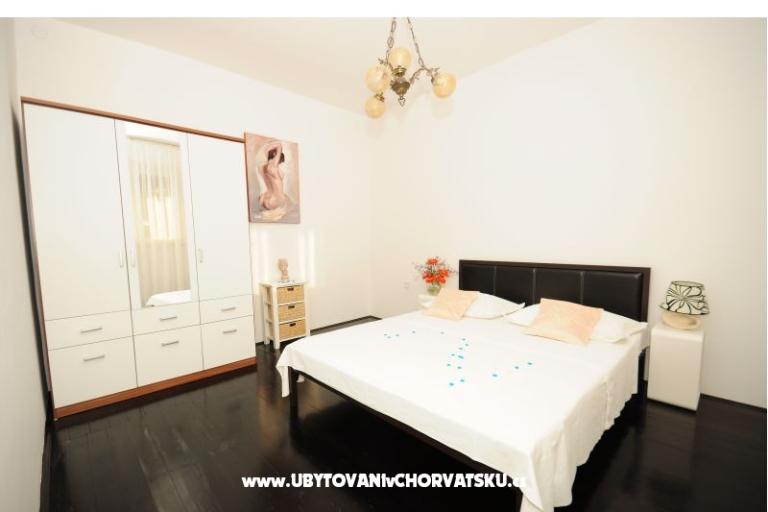 Villa Whitehouse – photo 9