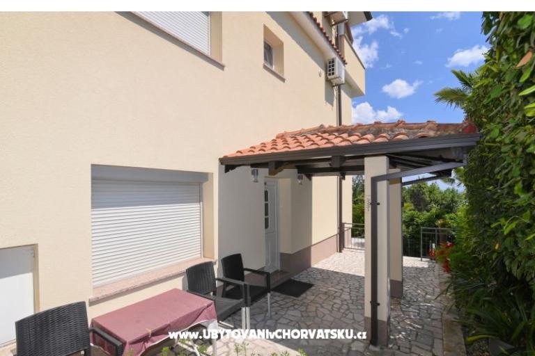 Apartment Grozić – photo 9