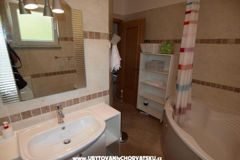 Apartments Jakov – photo 8